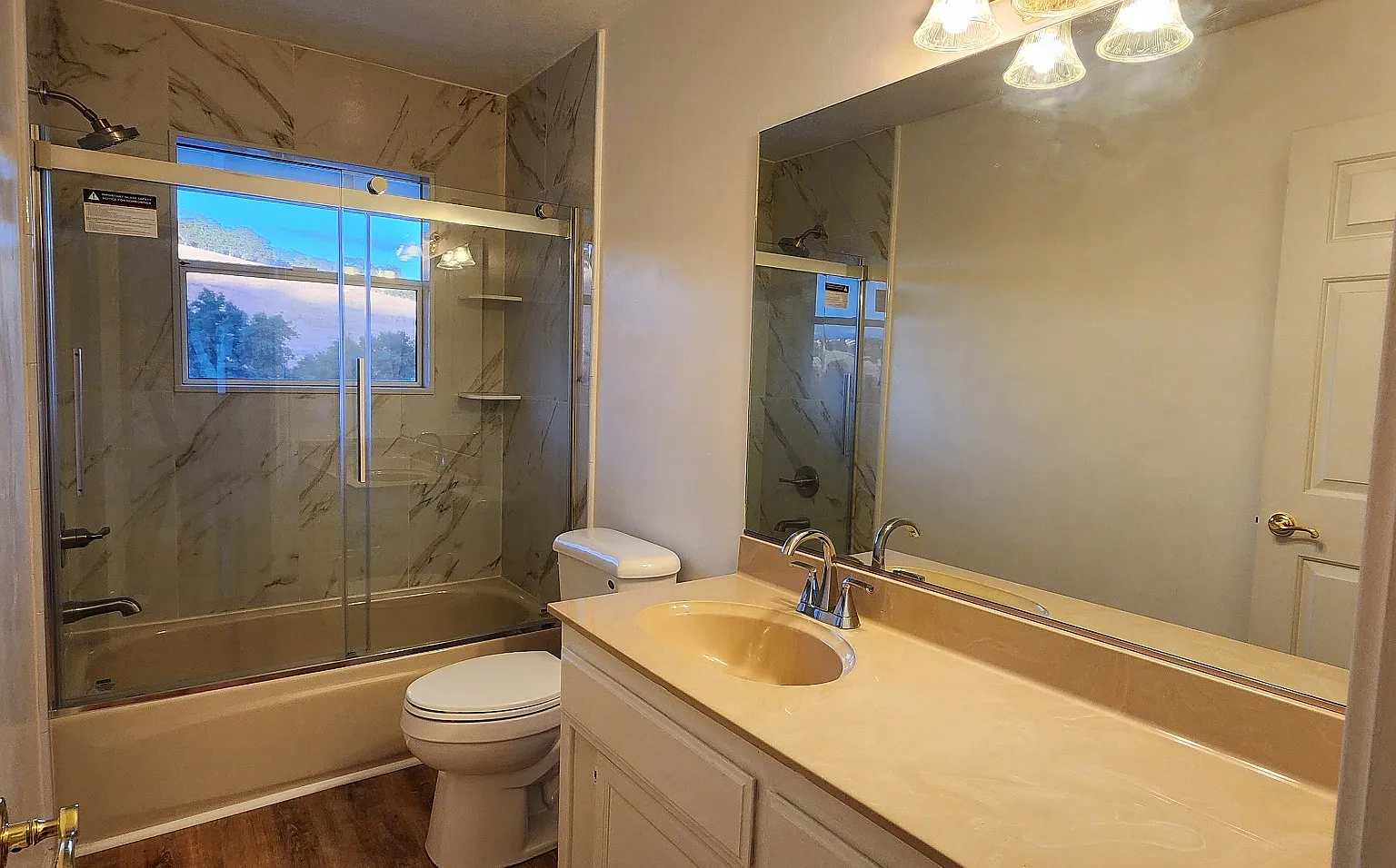 3 bed, 2008 sqft, $1,150 — Photo 4