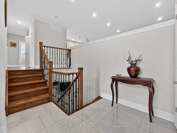 5th image of 3019 Sandy Cove Dr