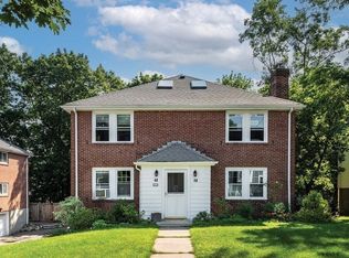 48 Blake St UNIT 48, Newtonville, MA 02460