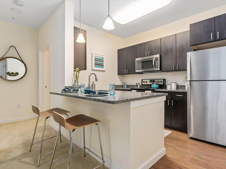 1st image of 138 Burkhall St #414