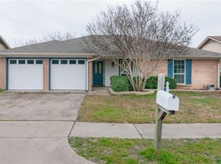 7936 Pebblebrook Dr, Watauga, TX 76148