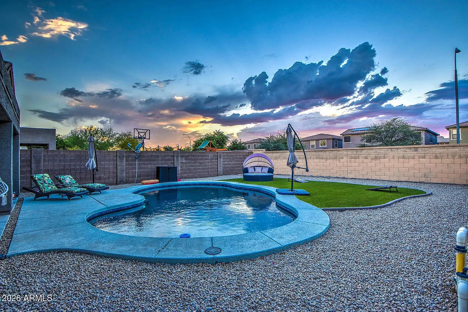 4 bed, 2.5 bath, 2178 sqft, $3,800 — Photo 3