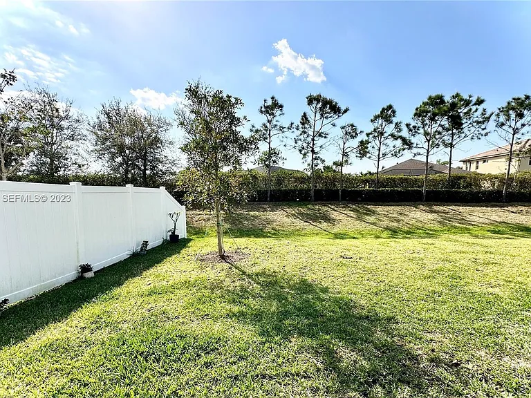 11349 SW Lyra Dr — Photo 25