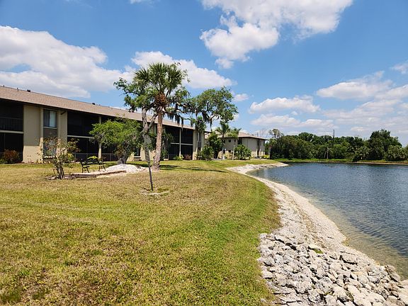3rd image of 4056 Oakview Dr APT 6