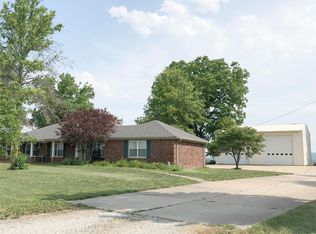 7447 N Highway 94, Portage Des Sioux, MO 63373