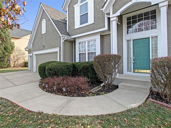 2nd image of 5807 W 154th St