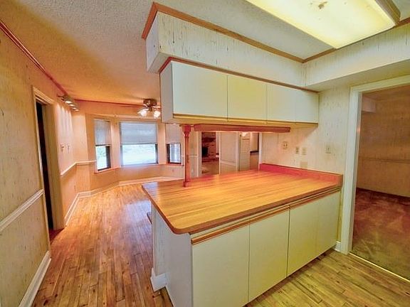 5th image of 3405 Lake Lynn Dr