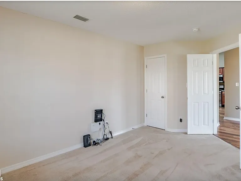 9772 Brooklyns Way S — Photo 2