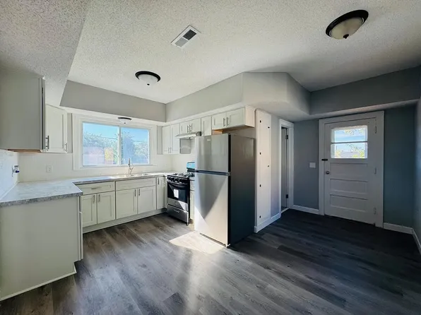 (undisclosed Address), Saint Paul, MN 55130