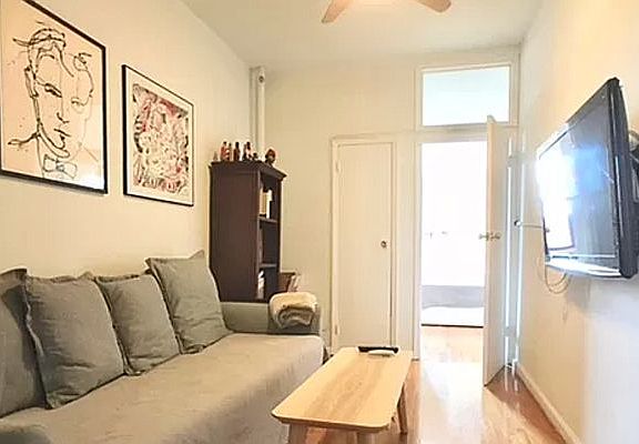 4th image of 243 Montrose Ave APT 3R