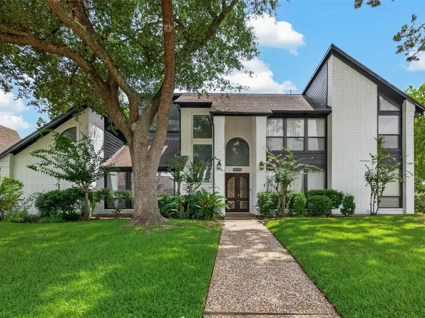 15714 Sylvan Lake Dr, Houston, TX 77062