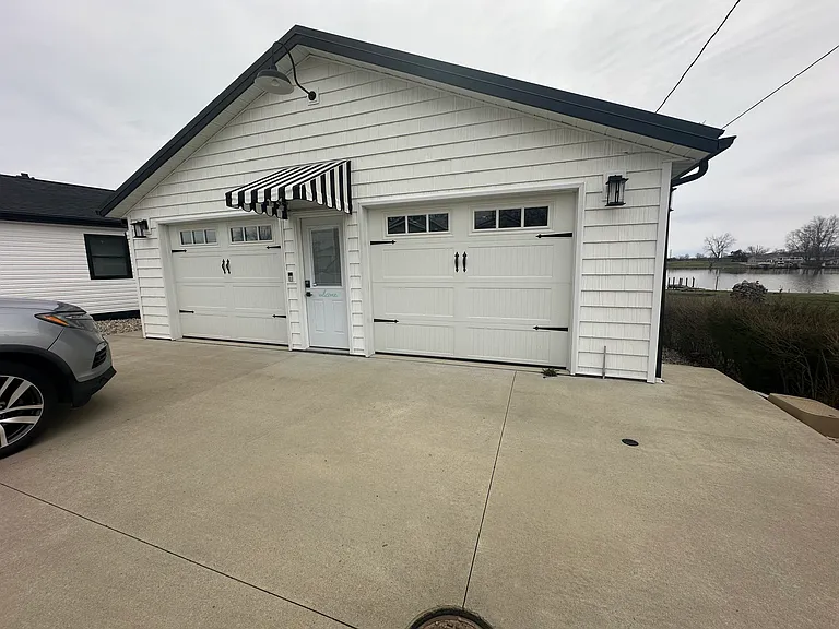 7712 Walnut St — Photo 8