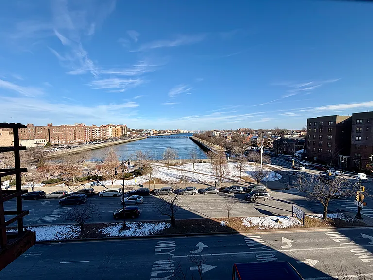 40 Shore Blvd #5H — Photo 3