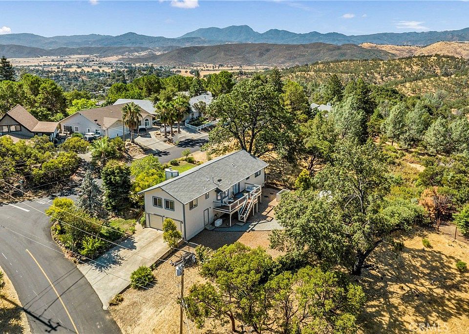 1st image of 18206 Boxwood Ct