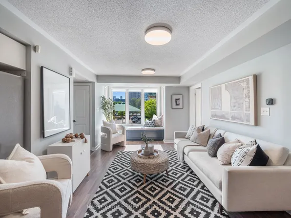 59 Carroll St, Toronto, ON M4M 3G2