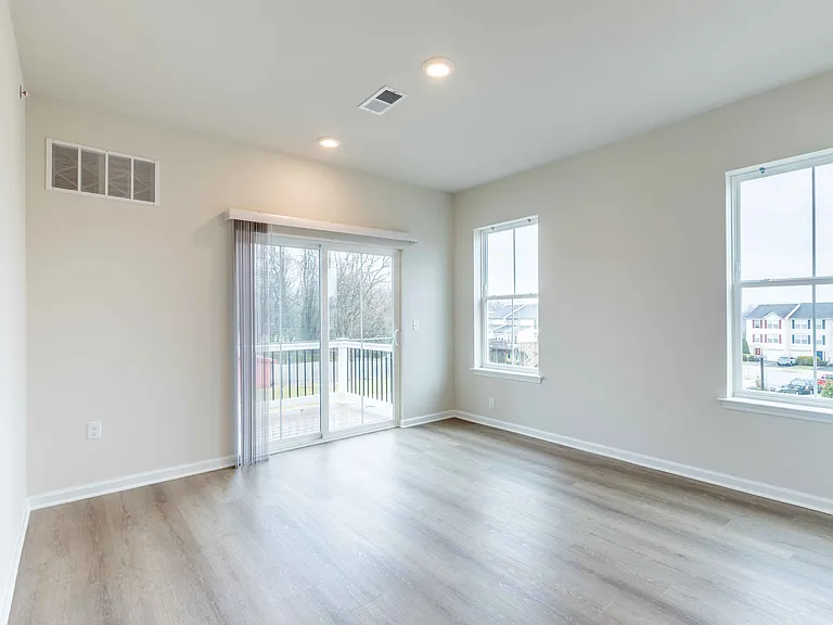73 Wildflower Ln — Photo 6