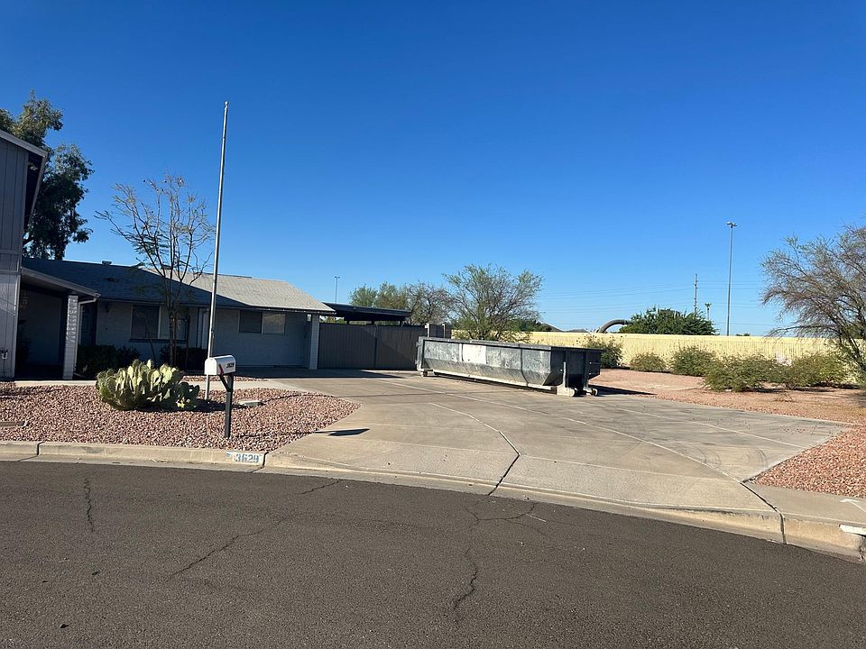 Two carpools covered two slabs uncover