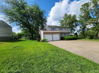2920 Spruceway Dr, Cincinnati, OH 45251