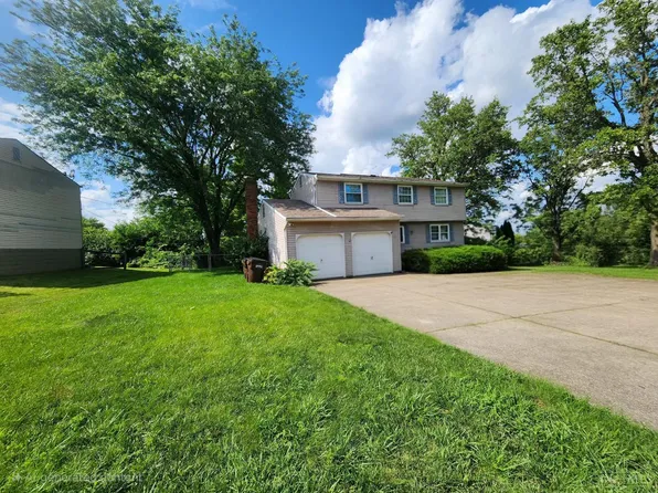 2920 Spruceway Dr, Cincinnati, OH 45251