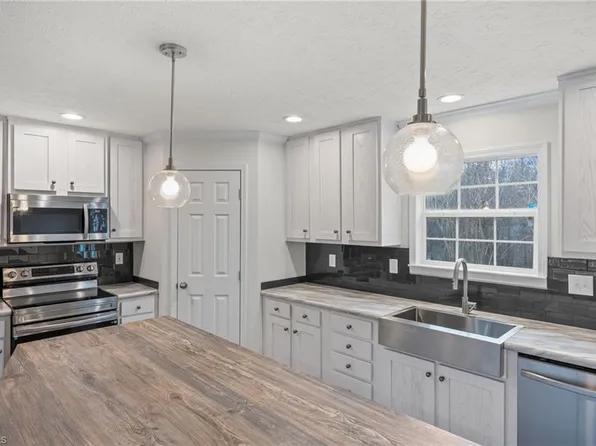 158 Christie Ln, Lexington, NC 27295