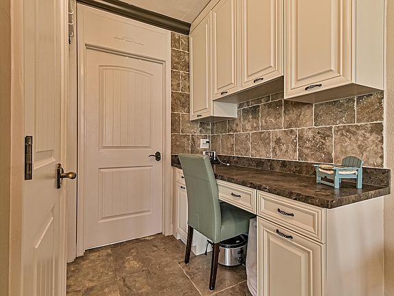 4th image of 3009 N Halifax Ave #7