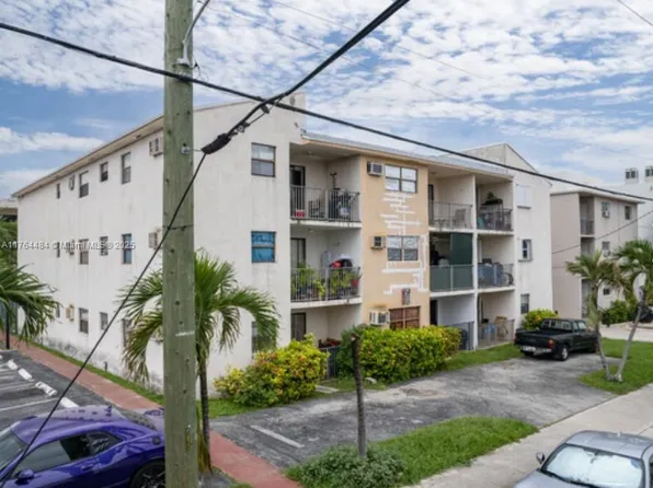 142 SW 18th Ave APT 25, Miami, FL 33135