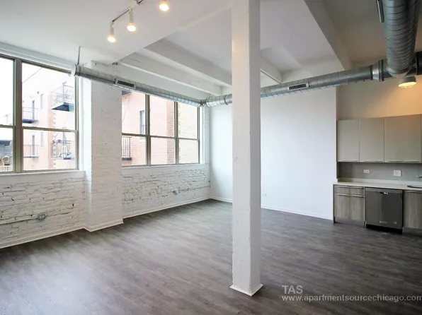 932 W Dakin St, Chicago, IL