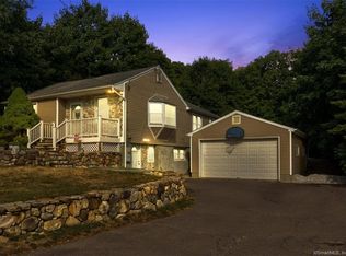 71 Candee Rd, Naugatuck, CT 06770