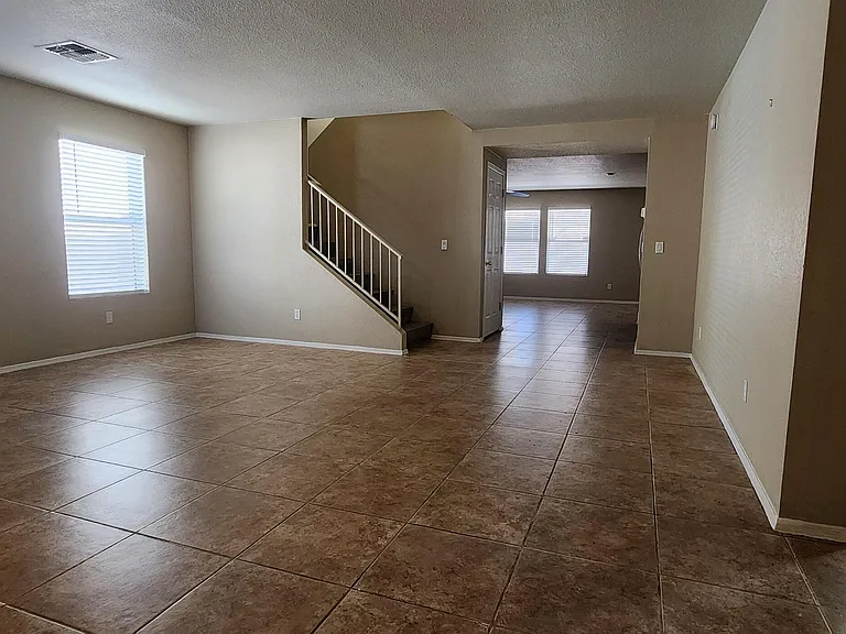1058 W Sea Star Dr — Photo 4