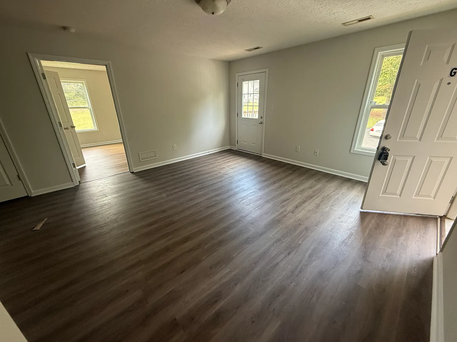 1 bed, 750 sqft, $850 — Photo 3