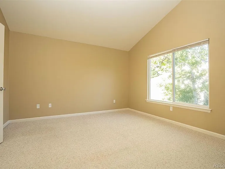 1917 Wildrose Dr — Photo 11