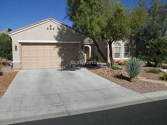 3rd image of 1692 Sebring Hills Dr