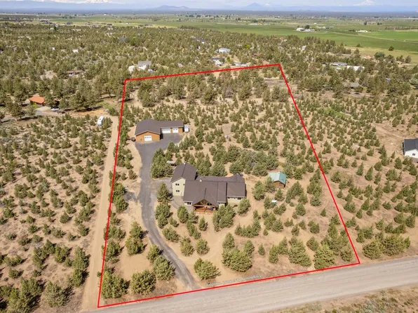 6897 SW Valley View Rd, Powell Butte, OR 97753