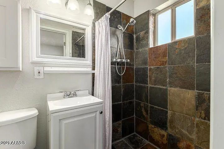1518 W 5th Pl — Photo 15