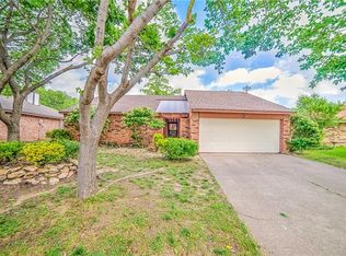 2626 Claremont Dr, Grand Prairie, TX 75052