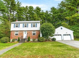 25 Hillview Rd, North Reading, MA 01864