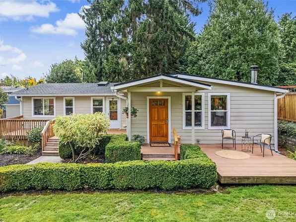 18043 Ashworth Avenue N, Shoreline, WA 98133