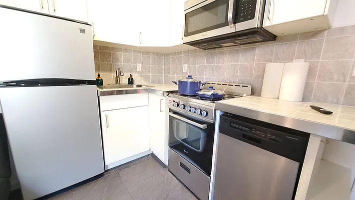 Rented by GPS Realty NYC | media 15