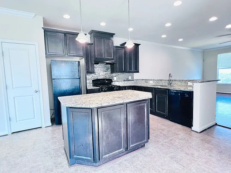 37 Rapidan Dr — Photo 5