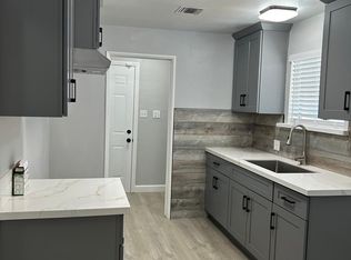 946 1/2 N 4th Ave, Upland, CA 91786