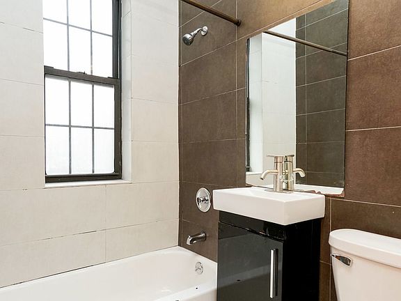 4th image of 104 Rogers Ave #2L