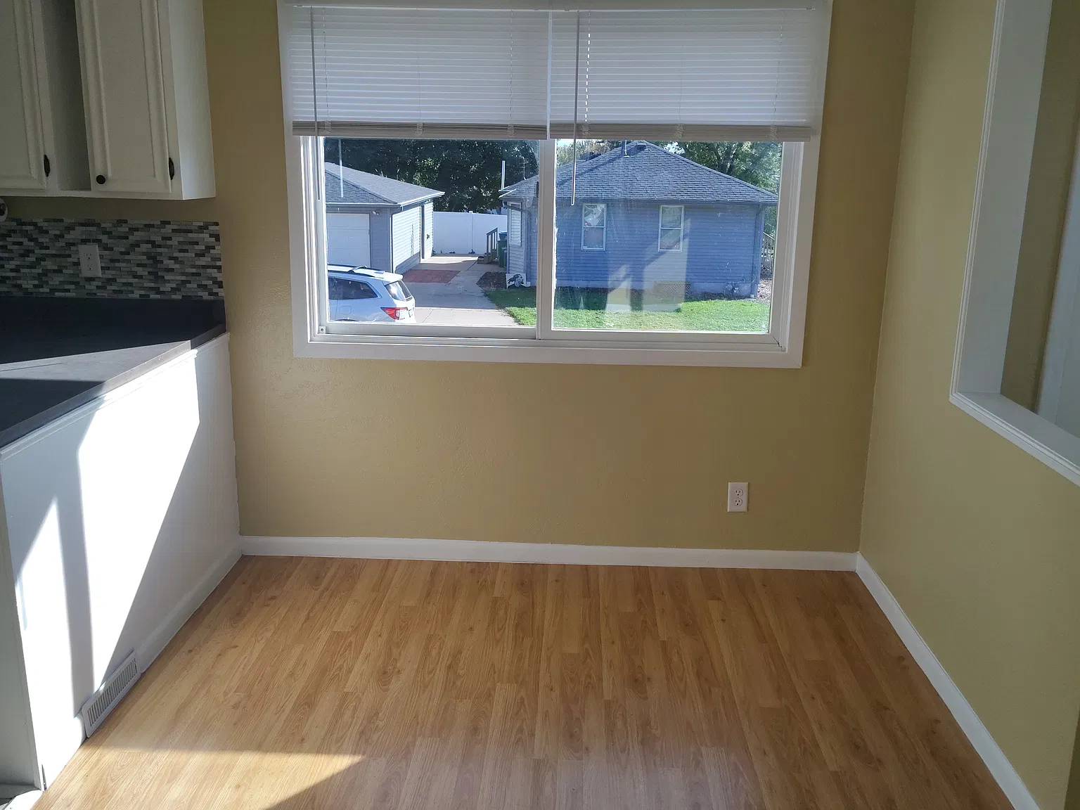 3 bed, 1150 sqft, $2,200 — Photo 4