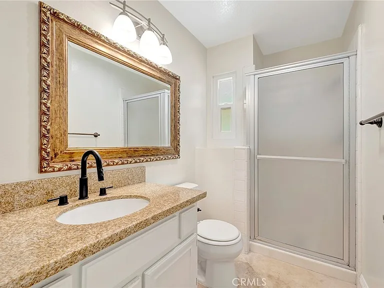 24811 Cutter — Photo 24