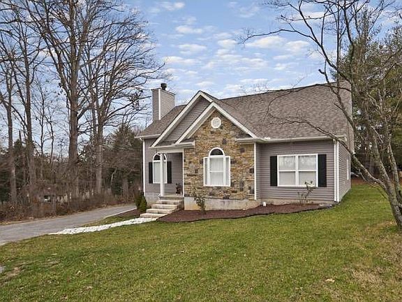 Private, Wooded Lot