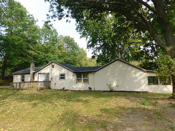2nd image of 4001 Baird Ln