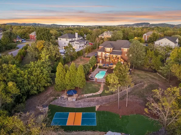 1607 Robby Ct, Brentwood, TN 37027