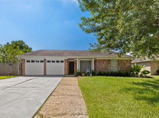 11834 Mulholland Dr, Meadows Place, TX 77477