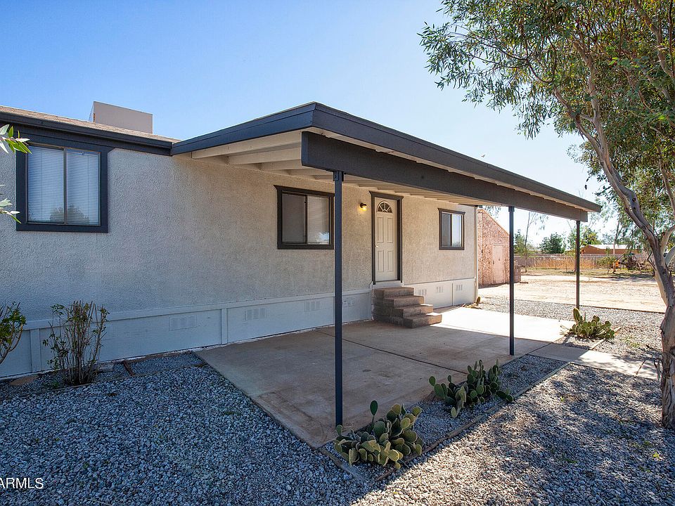 1st image of 20601 W Saddle Mountain Ct