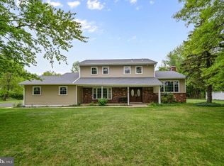 672 Village Rd W, Princeton Junction, NJ 08550