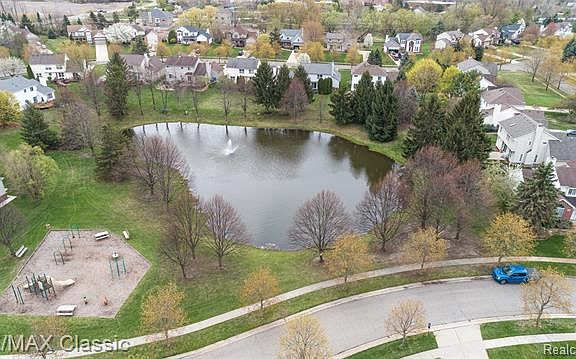 4th image of 1870 Ayrshire Dr